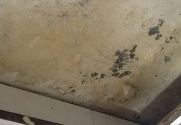 石鼓阳台漏水维修公司分享下石鼓卫生间渗水维修需要注意哪些问题。